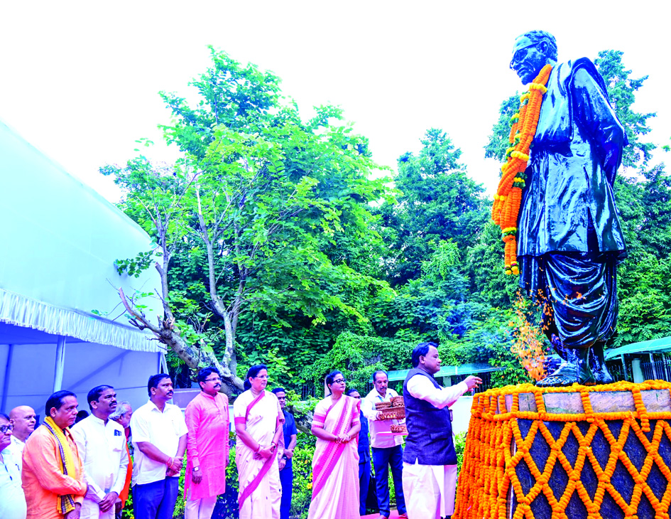 ବିଧାନସଭା ପରିସରରେ ନବକୃଷ୍ଣ ଚୌଧୁରୀଙ୍କ ଶ୍ରାଦ୍ଧଦିବସ ପାଳିତ