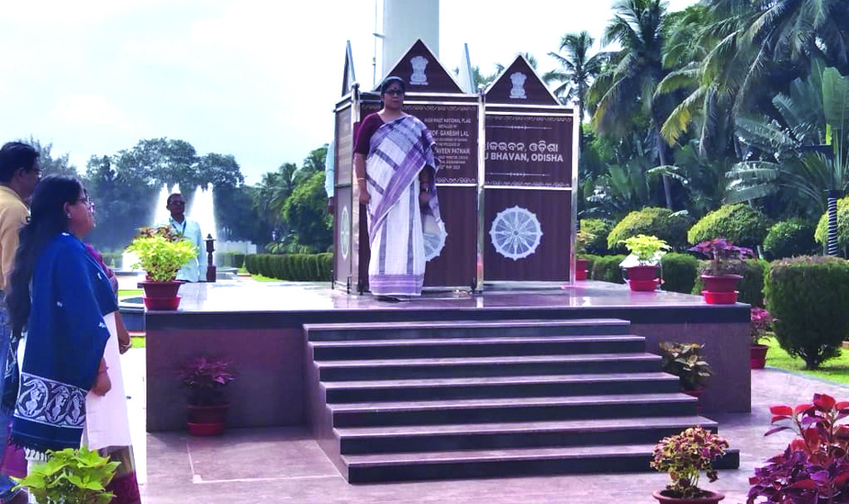 ରାଜଭବନରେ ସ୍ୱାଧୀନତା ଦିବସ ପାଳିତ