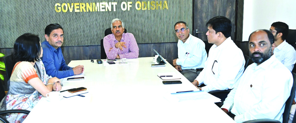 ମୁଖ୍ୟଶାସନ ସଚିବଙ୍କ ଦ୍ୱାରା ‘ମୁଖ୍ୟମନ୍ତ୍ରୀ କାମଧେନୁ ଯୋଜନା’ର  କାର୍ୟ୍ୟକାରିତା ସମୀକ୍ଷା