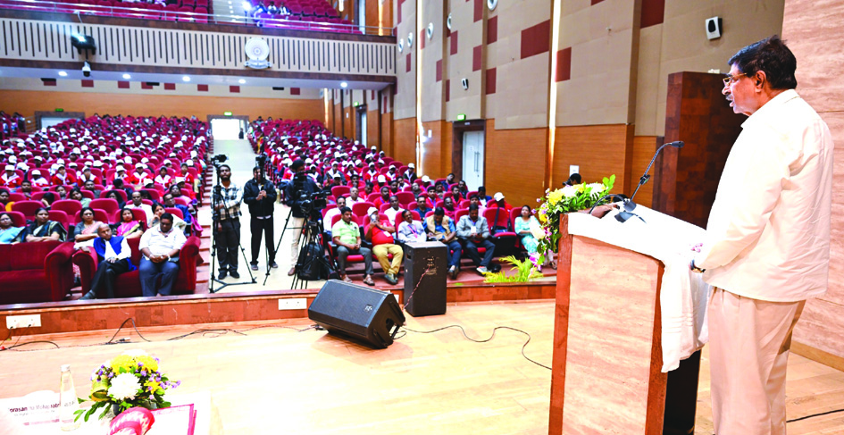 ଯୁବବର୍ଗଙ୍କ ସେବା, କରୁଣା ଏବଂ ସାମାଜିକ ଦାୟିତ୍ୱବୋଧ ଦେଶର ଭବିଷ୍ୟତ ଗଠନ କରିବ: ରାଜ୍ୟପାଳ